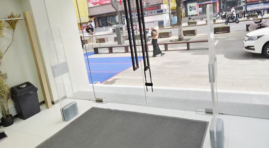 Emeno | AM&RFID dual frequency: Intelligent security for the clothing retail industry.